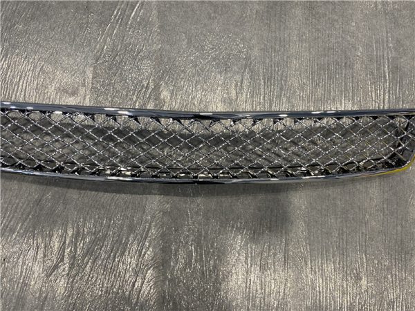 2007 Chevrolet Avalanche Replacement Grille