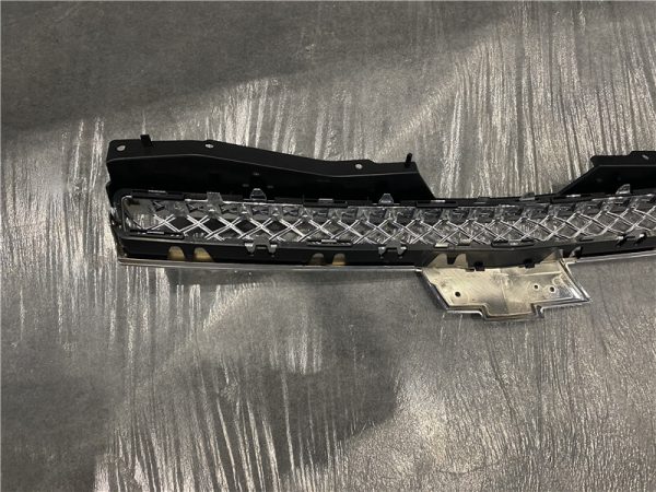2007 Chevrolet Avalanche Replacement Grille