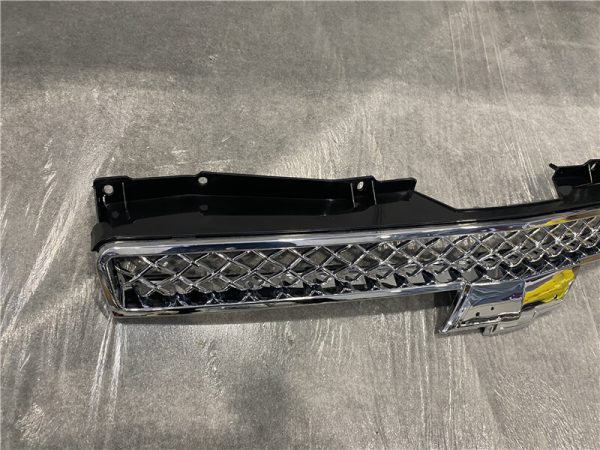 2007 Chevrolet Avalanche Replacement Grille