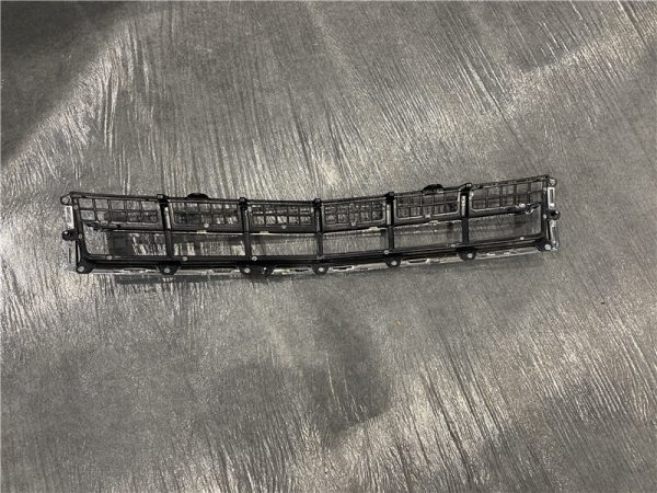 2010 Cadillac SRX Bumper Grille Replacement