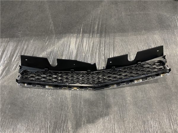 2010 Chevrolet Equinox Replacement Grille