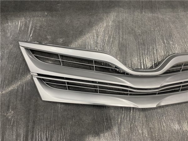 2013 Toyota Venza Replacement Grille