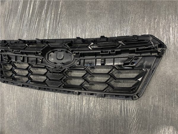 2018 Subaru Crosstrek Replacement Grille